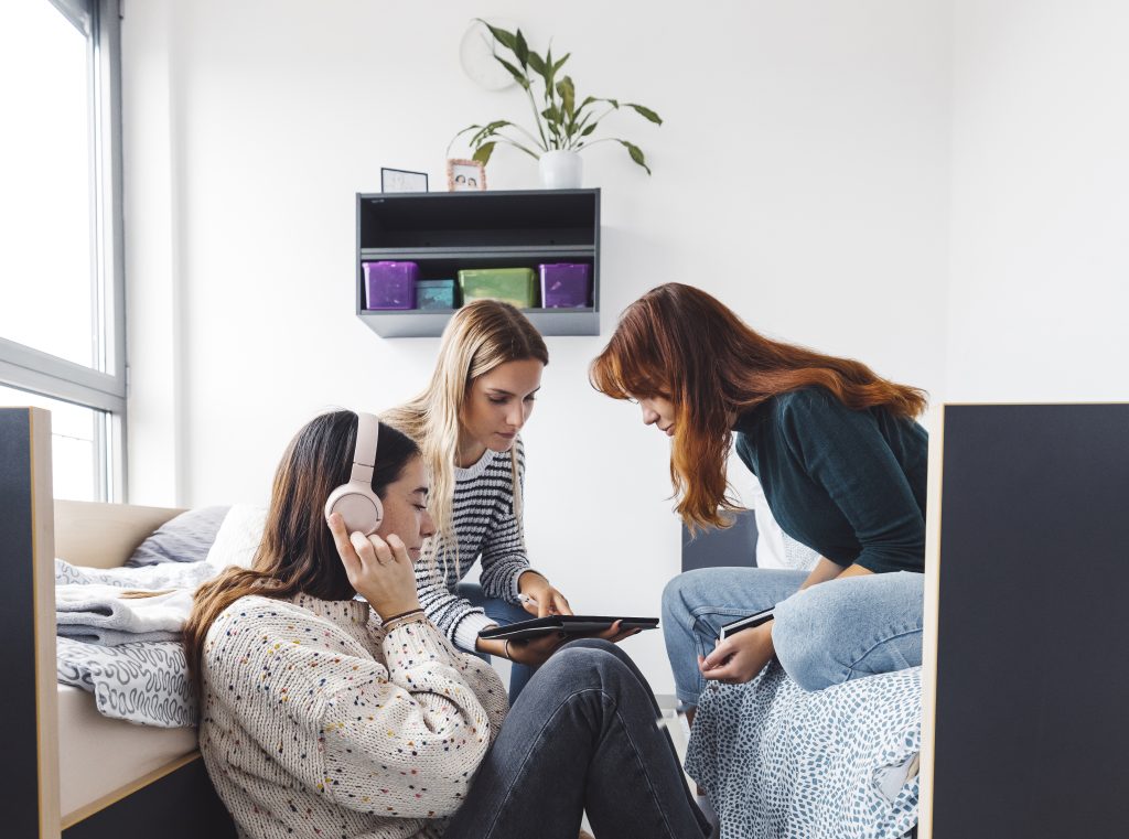 Meno metri quadri, più regole