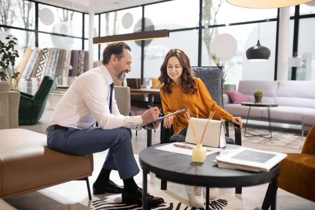 Arredare casa per la vendita: come bilanciare estetica e funzionalità